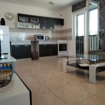 Gabriela Apartment Nin Exterior foto