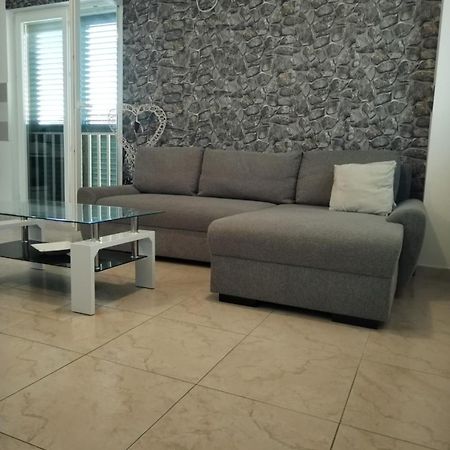 Gabriela Apartment Nin Exterior foto