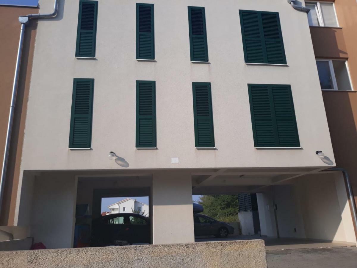 Gabriela Apartment Nin Exterior foto